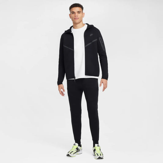 NIKE 5th Gen Tech Fleece Set