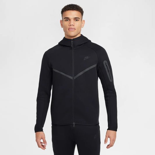 NIKE 5th Gen Tech Fleece Set